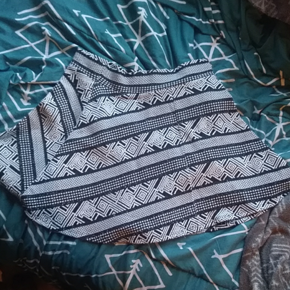 Black/White Paterned Skirt